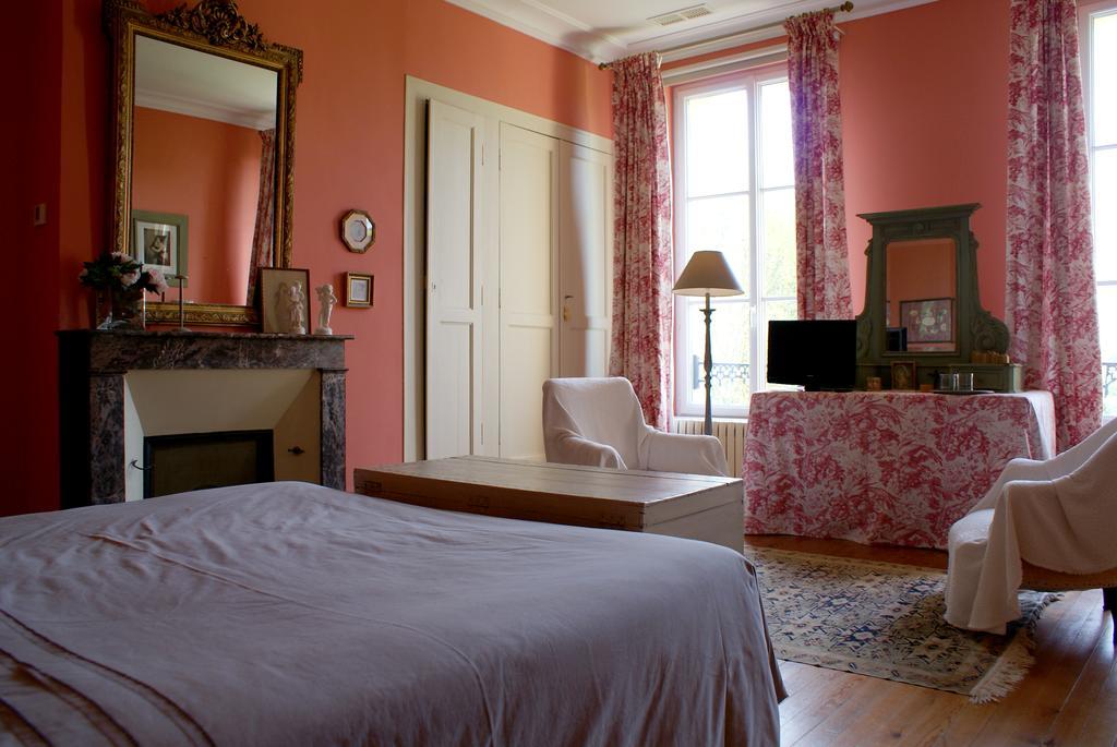 Bed and Breakfast Chateau De Grenier Saint-Léger Exteriér fotografie